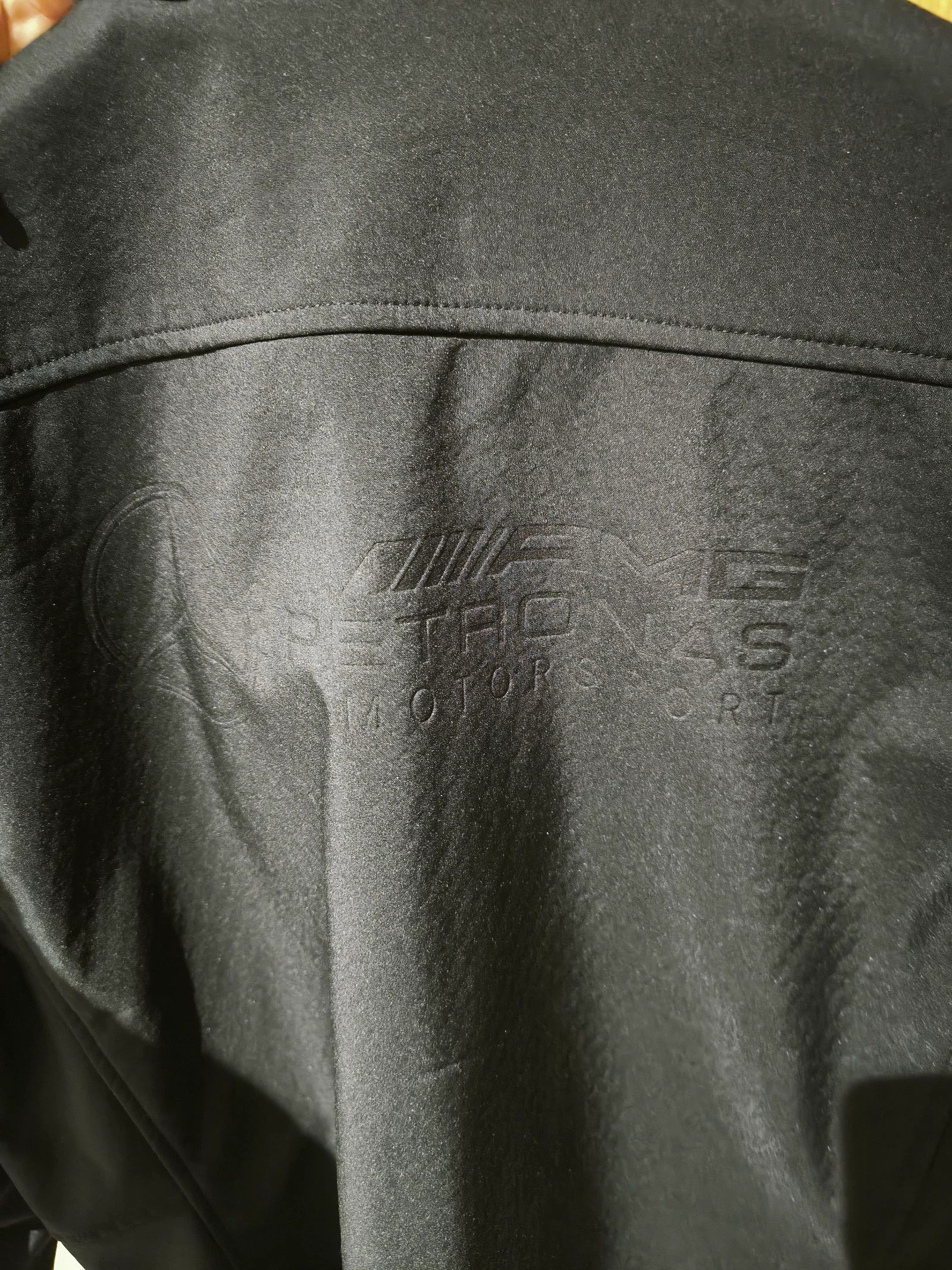Softgel Mercedes AMG coat – photo 7